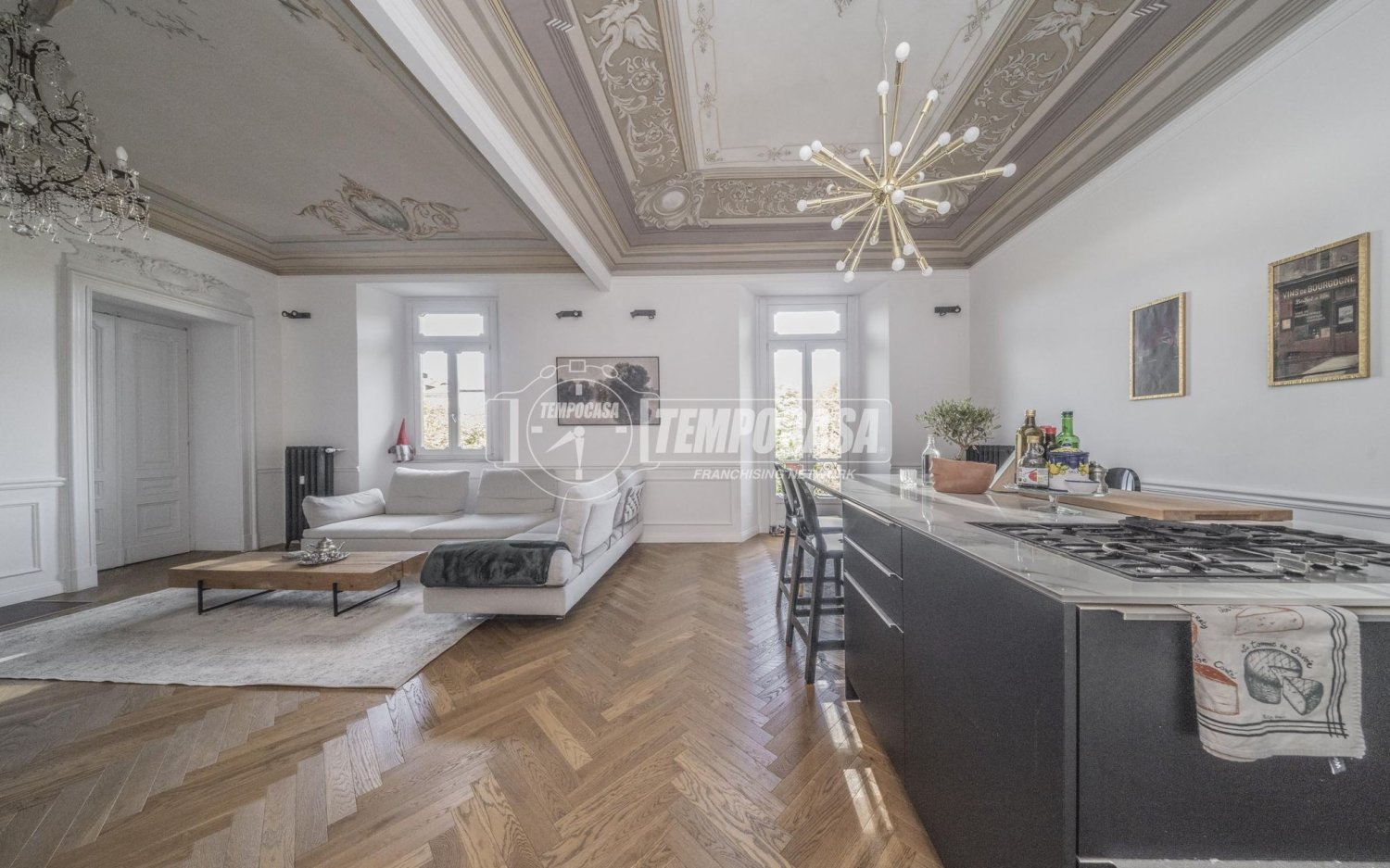3 bedrooms Apartment in Turin, Italy No. 383138