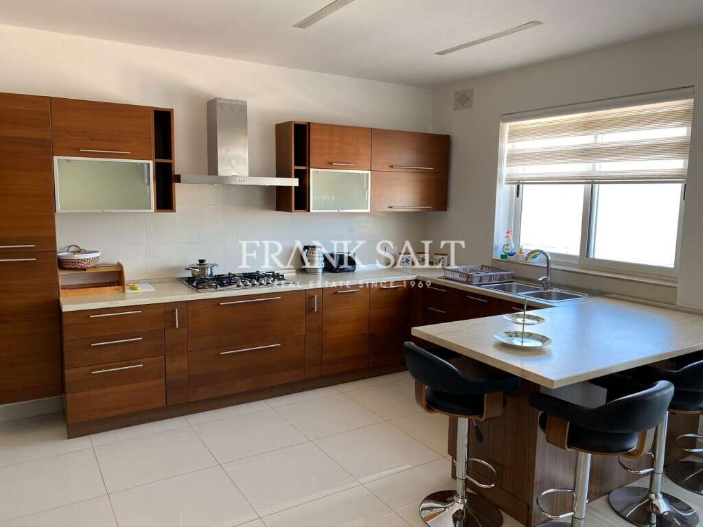 Квартира с 3 спальнями в Свийи, Мальта № 9783