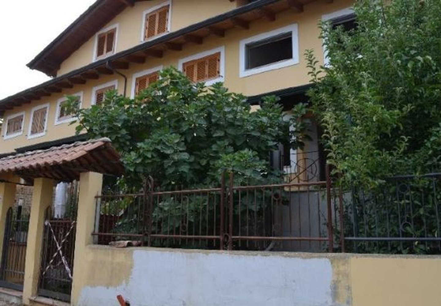 6 rooms House in Magione, Italy No. 49950