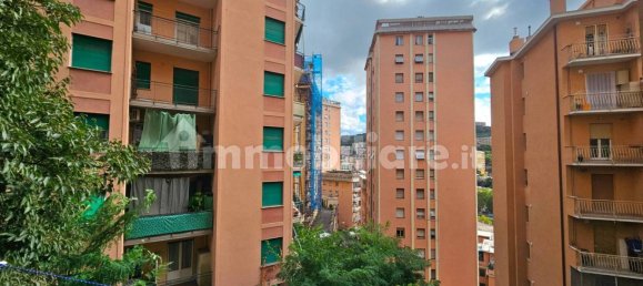 3 bedrooms Apartment in Genoa, Italy No. 313379 9