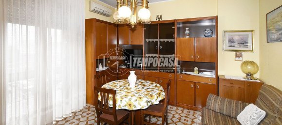 Apartamento de 3 habitaciónes en Cologno Monzese, Italy No. 273861 5