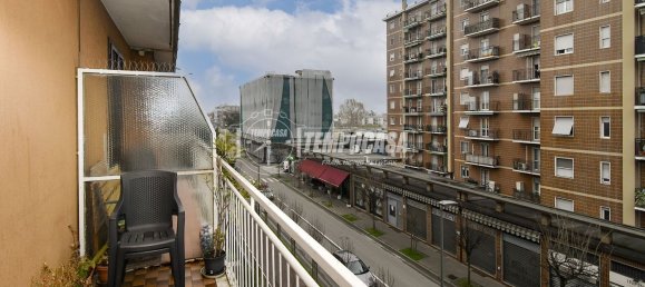 Apartamento de 3 habitaciónes en Cologno Monzese, Italy No. 273861 17