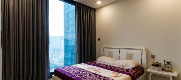 2 rooms Office in District 1, Vietnam No. 18168 2