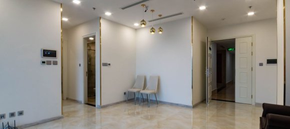 2 rooms Office in District 1, Vietnam No. 18168 11