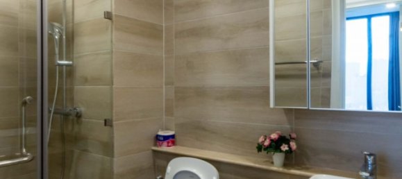 2 rooms Office in District 1, Vietnam No. 18168 8