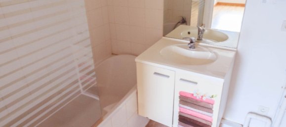 1 bedroom Apartment in Pont-de-Metz, France No. 152167 5