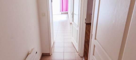 1 bedroom Apartment in Pont-de-Metz, France No. 152167 3
