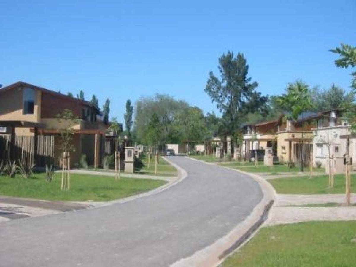 4 bedrooms House in Pilar, Argentina No. 3846