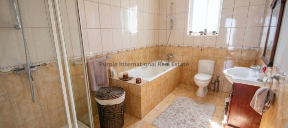 4 bedrooms Villa in Kiti, Cyprus No. 1007 24