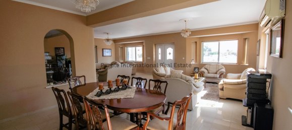 4 bedrooms Villa in Kiti, Cyprus No. 1007 13