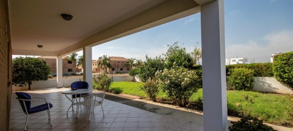 4 bedrooms Villa in Kiti, Cyprus No. 1007 18
