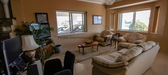 4 bedrooms Villa in Kiti, Cyprus No. 1007 12