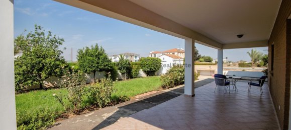 4 bedrooms Villa in Kiti, Cyprus No. 1007 19