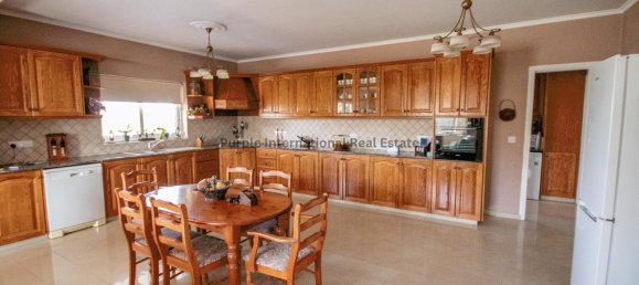 4 bedrooms Villa in Kiti, Cyprus No. 1007 10