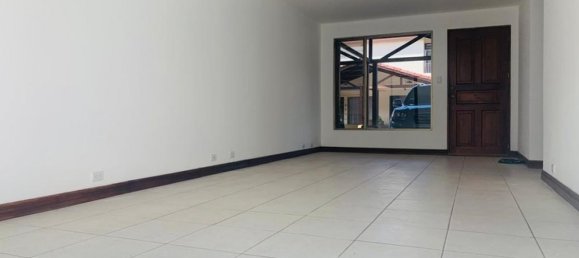 شقة 3 غرف نوم  في Santa Ana, Costa Rica رقم 730 2