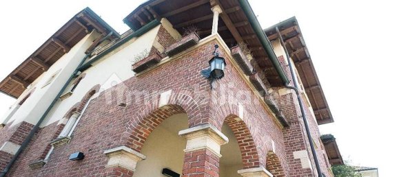 5 غرف نوم فيلا في Cesano Maderno, Italy رقم 231360 7