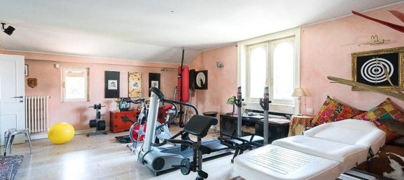 5 غرف نوم فيلا في Cesano Maderno, Italy رقم 231360 6