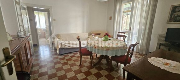 2 Schlafzimmer Wohnung in Vicenza, Italy, Nr. 301035 3