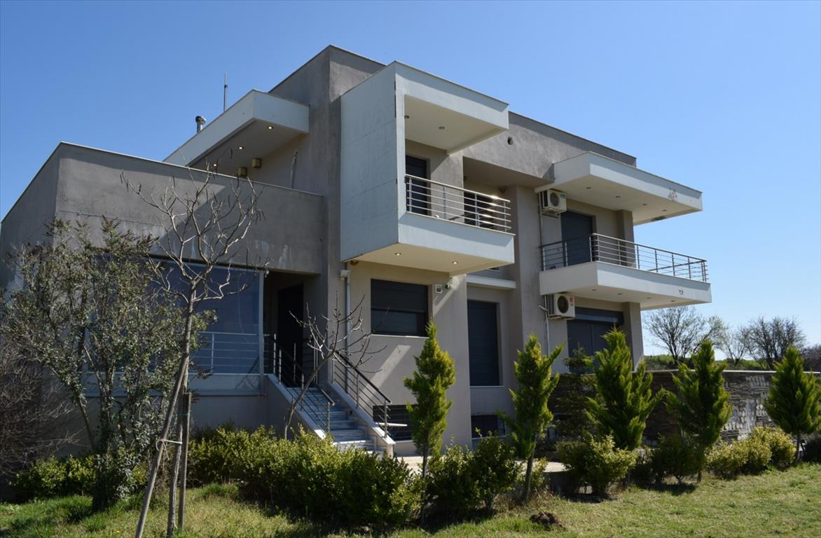 6 bedrooms Commercial property in Epanomi, Greece No. 5834