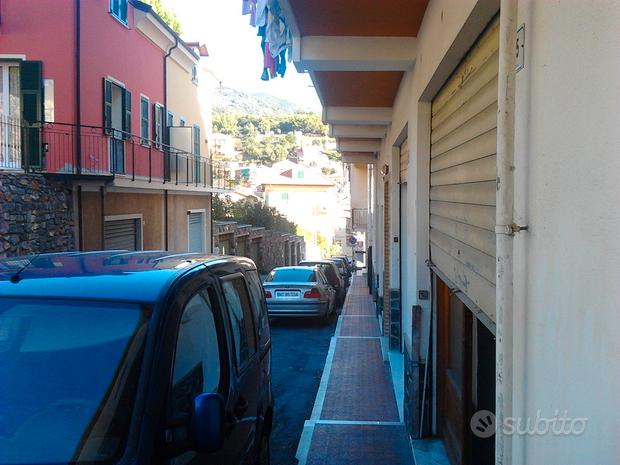 2غرفة شقة في Alassio, Italy رقم 281574