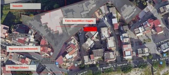 Квартира с 3 комнатами в Реджо Калабрия, Италия № 187981 18