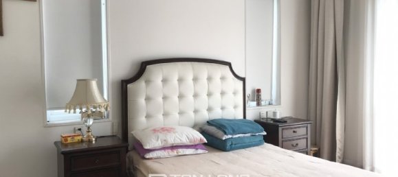 5 bedrooms Villa in Long Bien, Vietnam No. 929 12