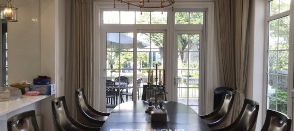 5 bedrooms Villa in Long Bien, Vietnam No. 929 6