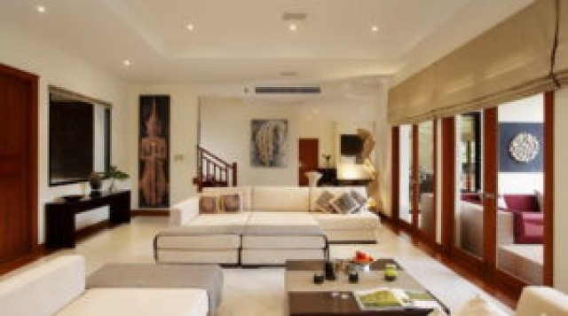 5 bedrooms Villa in Bang Tao, Thailand No. 12398