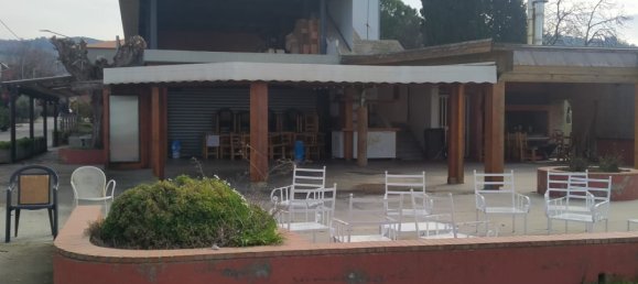 420m² Commercial property in Magione, Italy No. 69518 11