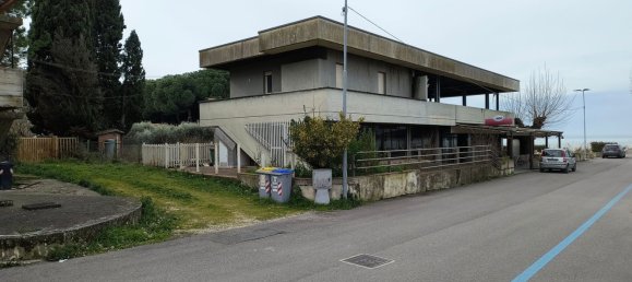 420m² Commercial property in Magione, Italy No. 69518 23