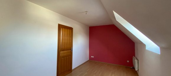 2 Schlafzimmer Doppelhaus in Bornel, France, Nr. 259523 5