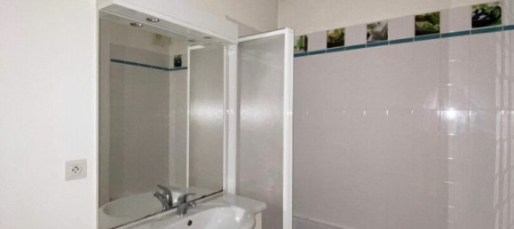 2 Schlafzimmer Doppelhaus in Bornel, France, Nr. 259523 7