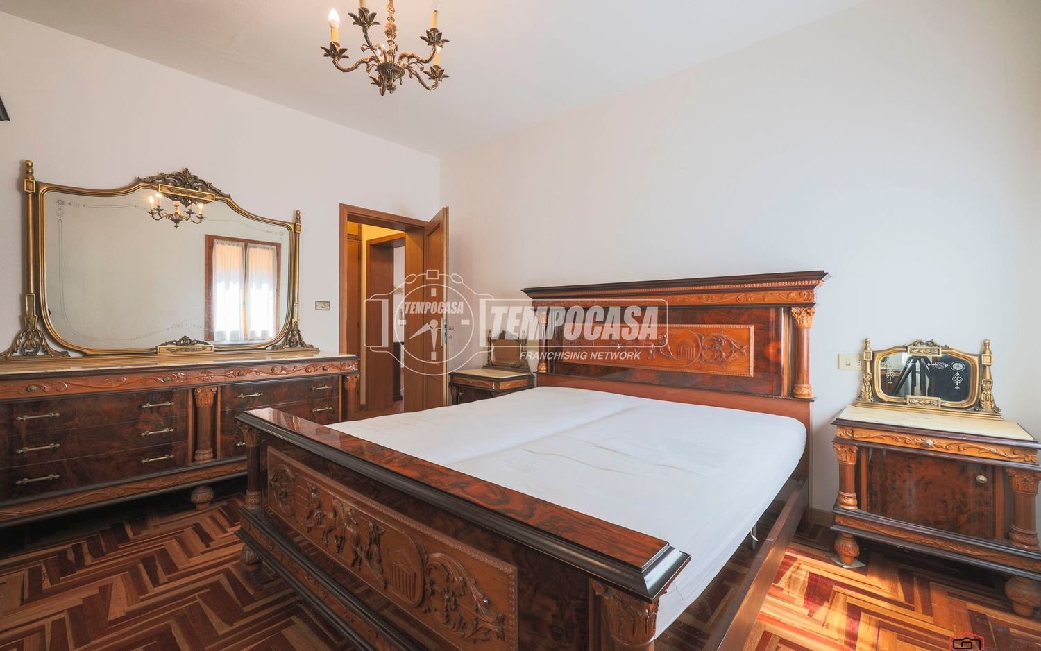 3 Schlafzimmer Wohnung in Bologna, Italy, Nr. 389652