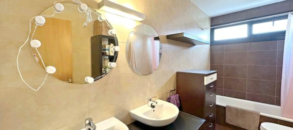 4 Schlafzimmer Haus in Bergondo, Spain, Nr. 46154 33