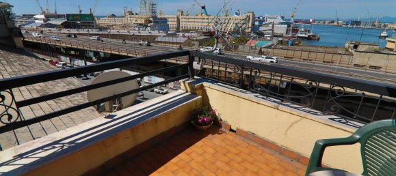 4-salle Penthouse à Genoa, Italy No. 305200 3