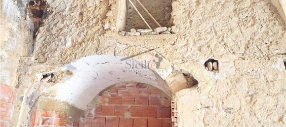 Casa de 3 habitaciónes en Scicli, Italy No. 67078 2