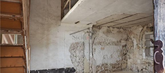 Casa de 3 habitaciónes en Scicli, Italy No. 67078 11