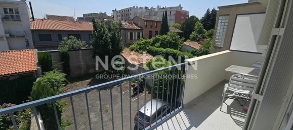 Studio in Toulouse, France No. 356884 2