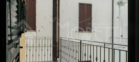 Casa de 8 divisões em Collesalvetti, Italy N.º 106894 25