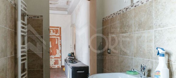 Casa de 8 divisões em Collesalvetti, Italy N.º 106894 29