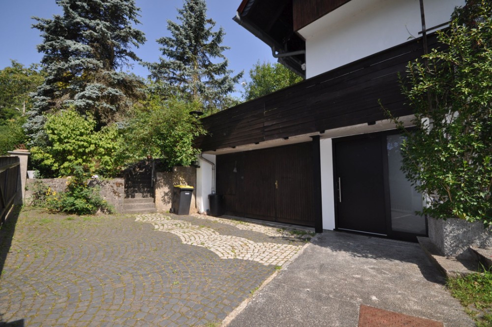 5-salle Maison à Suhl, Germany No. 319228