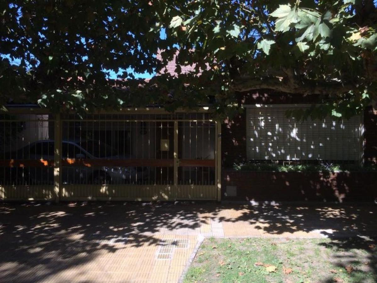 2 bedrooms House in Lomas de Zamora, Argentina No. 63087