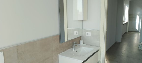 2 bedrooms Apartment in Barge, Italy No. 352577 11