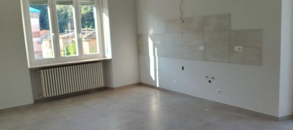 2 bedrooms Apartment in Barge, Italy No. 352577 4