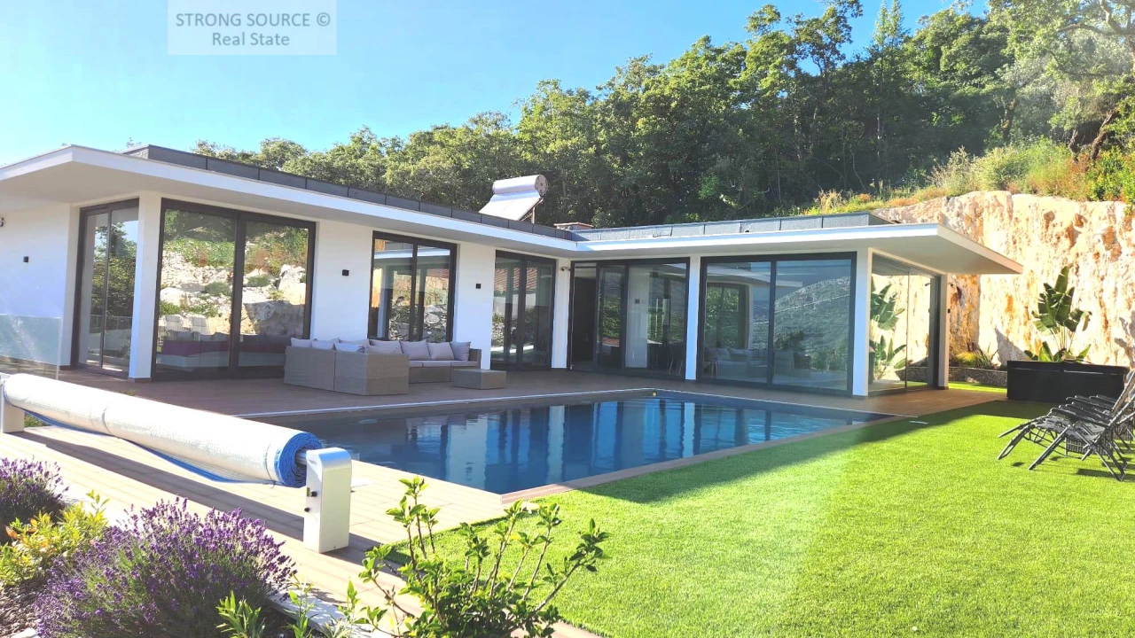 Casa T3 em Porto de Mós, Portugal N.º 128705