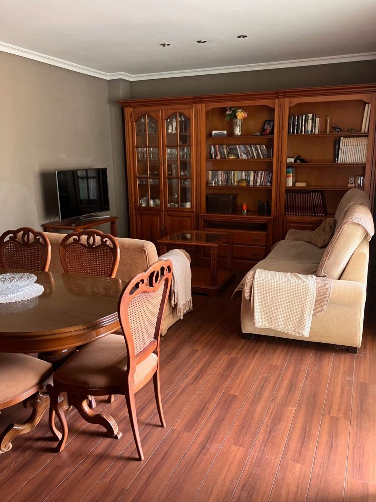 Apartamento de 3 dormitorios en Córdoba, Spain No. 160860