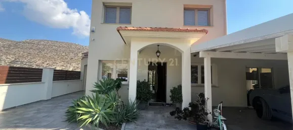 4 bedrooms Villa in Germasogeia, Cyprus No. 5510 21