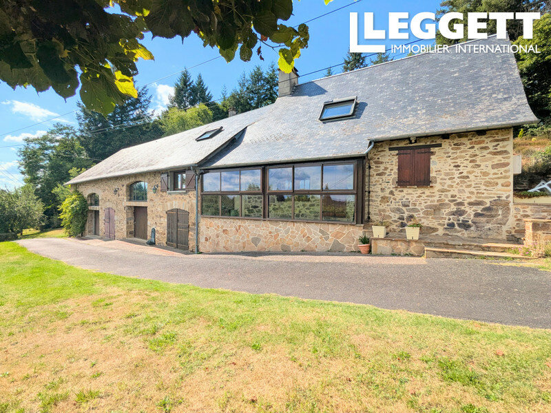 6 bedrooms House in Correze, France No. 276603