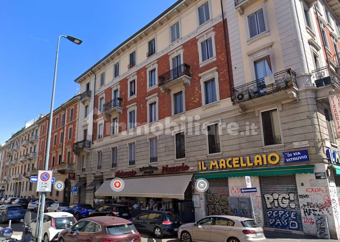 4غرفة عقار تجاري في Milan, Italy رقم 351379