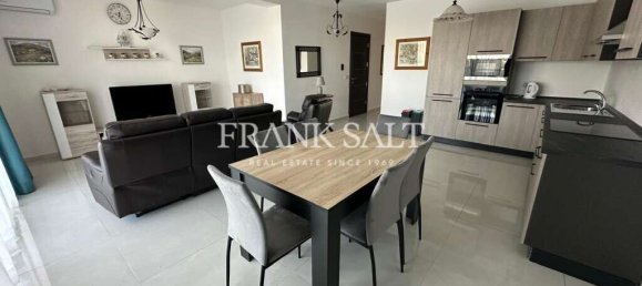 Apartamento de 3 dormitorios en Pembroke, Malta No. 10539 2